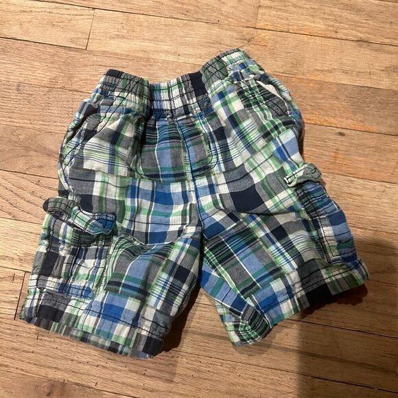 Boy bundle shorts size 2T 24M - Picture 3 of 5